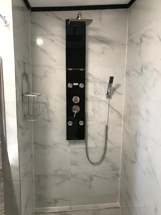 דירות סן-אנדרה Le Flamboyant Avec Piscine Chauffee 30° Et Jacuzzi מראה חיצוני תמונה